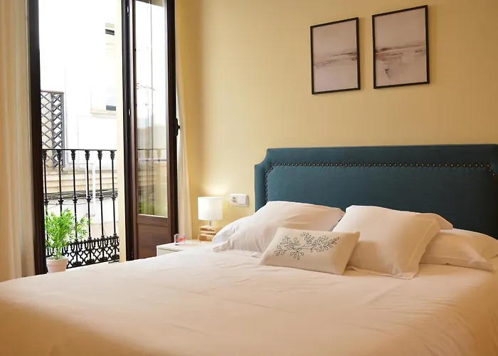 Apartamento Puerta De Cordoba- Exterior Con Balcones