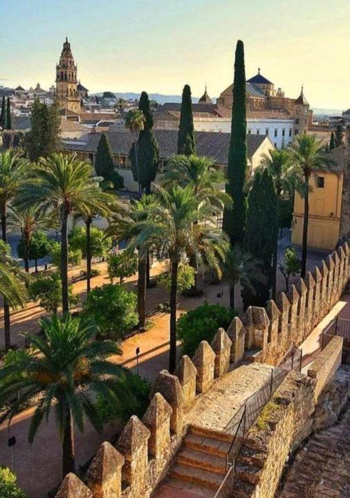 Apartament Puerta De Cordoba- Exterior Con Balcones *