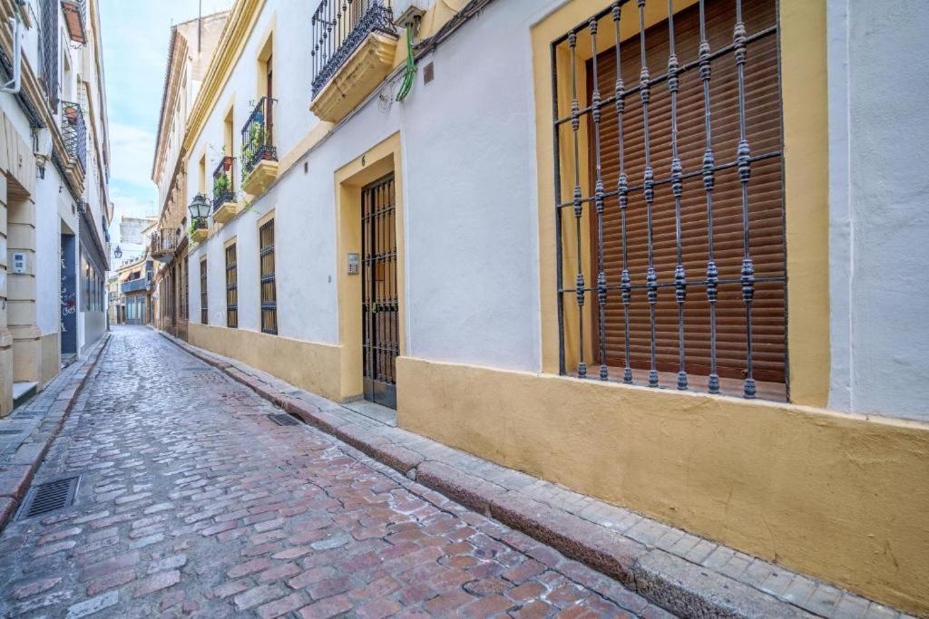 Apartament Puerta De Cordoba- Exterior Con Balcones Kordoba
