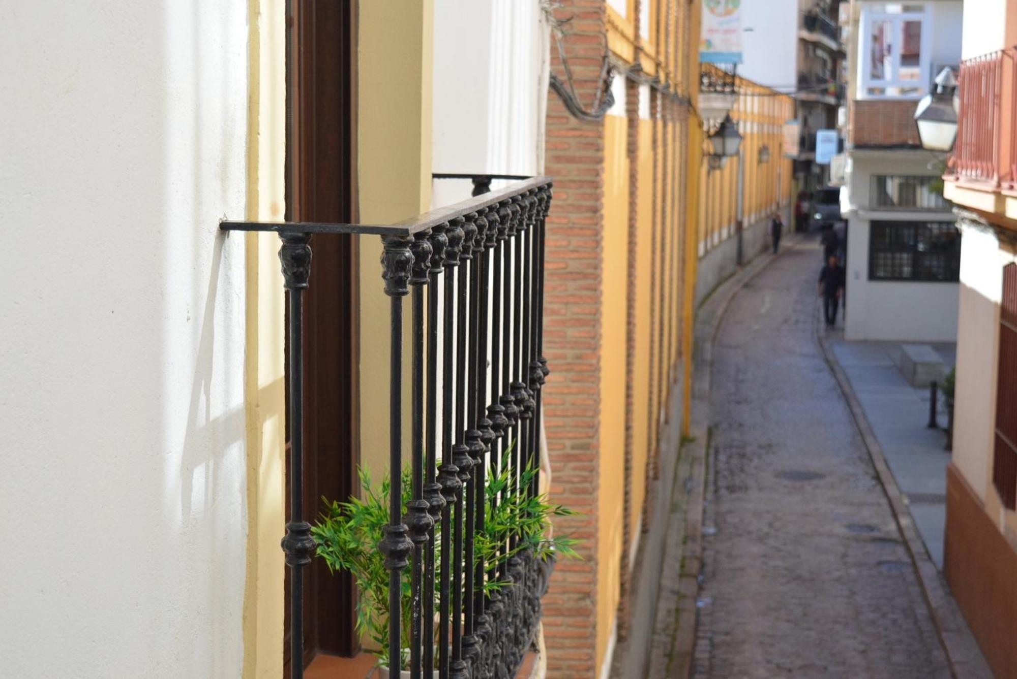 Apartment Puerta De Cordoba- Exterior Con Balcones Cordoba